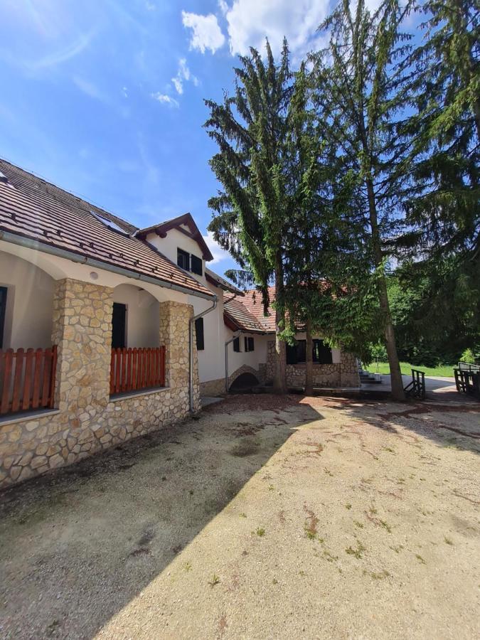 Patakmalom Vendégház Dobronte Exterior foto
